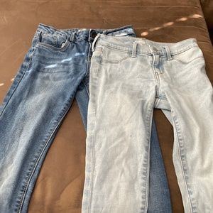 2 pairs of jeans
